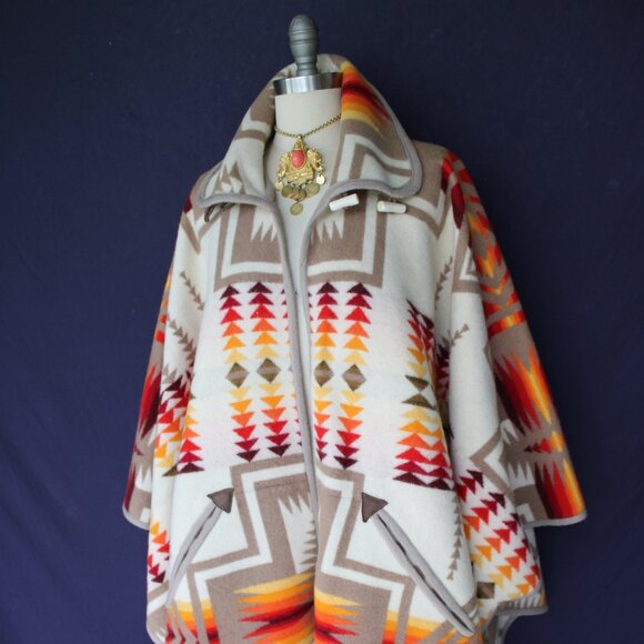 SOLD Pendleton chief Joseph wool blanket cape wrap jacket Aztec tribal coat - Picture 4 of 12